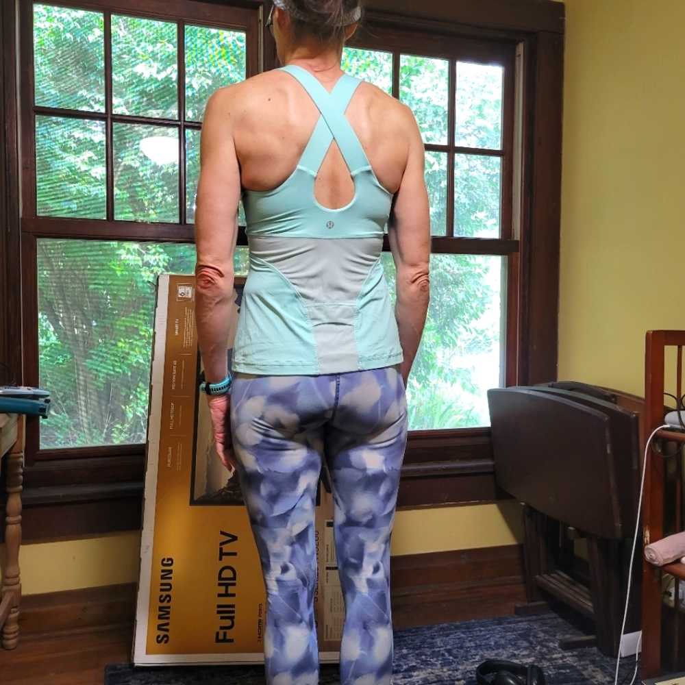 Lululemon tank size small